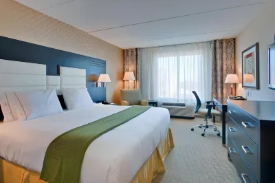 Holiday Inn Express & Suites Ottawa West - Nepean