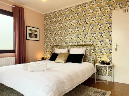 Onlymyflats - Fauna Flora