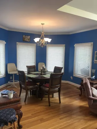 Beautiful Hyco Lake Get Away!