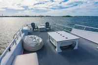 Happy’s Houseboat Key West