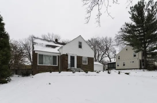 JUST REMODELED top to bottom -  master bed/bath on main floor!