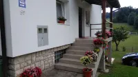 Guesthouse Bor Plitvice Lakes Hotels in Jezerce