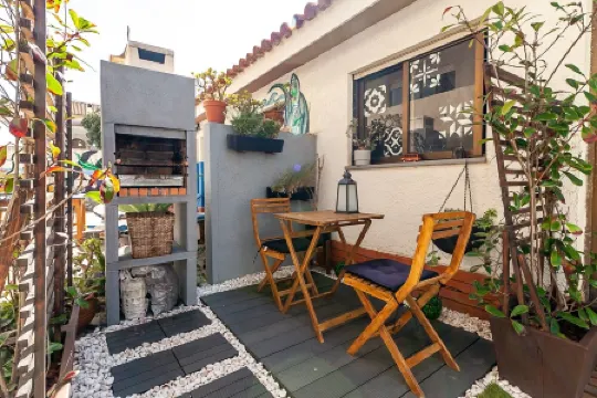 Complete 3-bedroom villa with no possibility of other guests in the house