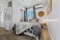 Adorable studio close to DTLA