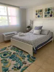 Oasis Luxury Penthouse with Ocean & Marina Views