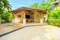 Ocotal Beach House - Family Friendly & Only a Block To The Beach!