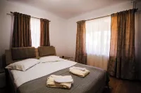 Cozy villa with all the perfect touches for a relaxing trip.