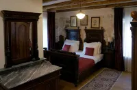 Casa Pantagana, Beach Front Hotels in Dobrota