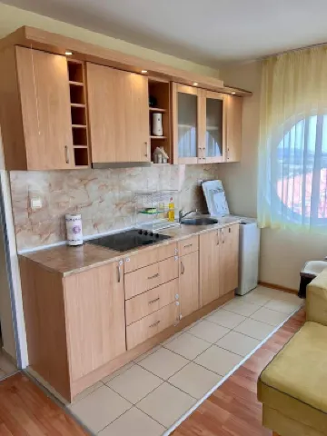 Cozy 1-bedroom apartment near Sunny Beach with pool, AC, WiFi