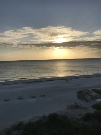 Chateaux #406  Charming Beachfront Retreat with spectacular views!