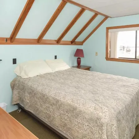 Wells Beach Cottage with beautiful views of the Ocean and the Marsh