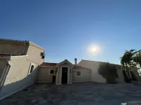 Villa with heated pool, sea view - a few minutes from the beach