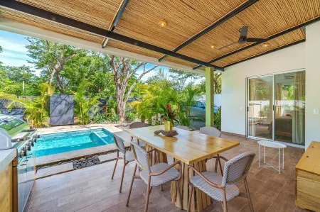 3BR Beach House w/ Pool - Las Palmitas