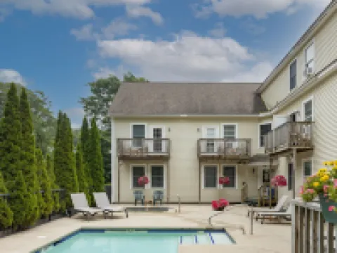 Admiral's Inn Resort Hotels in Ogunquit