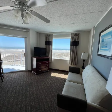 El Coronado Resort