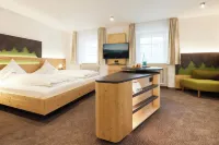 Hotel Sonne Post mit Schwimmbad Hotels in Sankt Margen