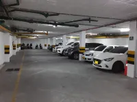 Hotel Los Cristales - parking