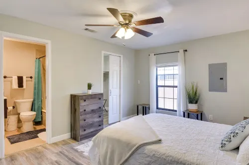 5 Mi to Dtwn: Family-Friendly Fort Worth Home - Country Houses
