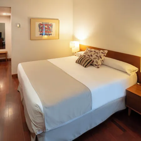 Hotel Puente de Alconétar