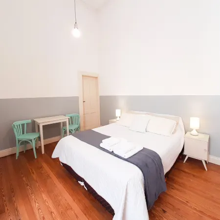 Lopez Hostel & Suites