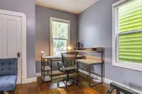 Charming 2 Bedroom with in Home Gym - Bungalows