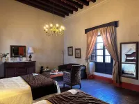 MESON DE SANTA ELENA ホテル