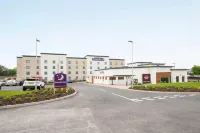 Premier Inn Stoke-On-Trent (Hanley) Hoteles cerca de The Excel Academy