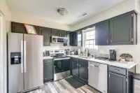 Inviting Bowling Green Escape w/ Smart TVs! - 홈스테이