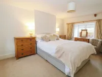 Greenham Cottage Hotels in Norton Sub Hamdon