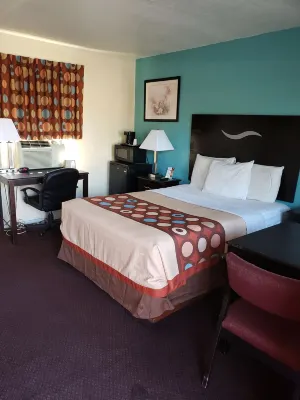 American Inn Hotels in Sedalia Township