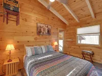 Hot Tub + Fire Pit: Frenchburg Cabin on 1 Acre Hotels in Menifee County