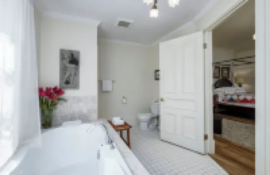 The Elizabeth Manor Guesthouse