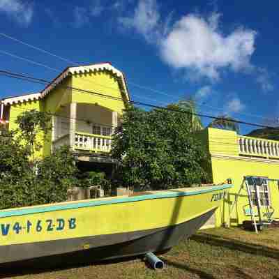 Brimstone View Guest Apartments Hotel Exterior