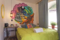 Supertramp Hostel Cusco - พร้อมระเบียง