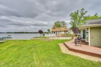 Scenic Views: Spacious Webster Lake House! - 2-Star