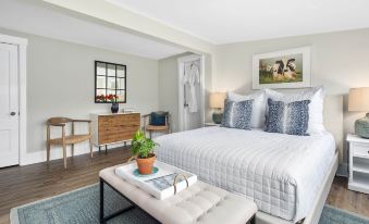 Lambert's Cove Inn & Resort