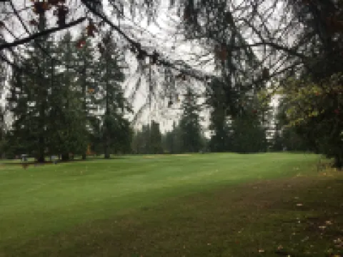 Vancouver Austin Guesthouse