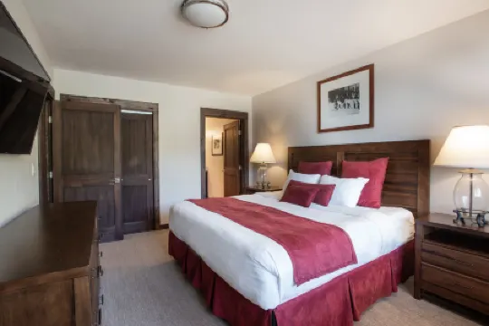 Zephyr Mountain Lodge, Condo | 3 Bedroom Ski Slope Views (Premium Rated Condo 2407)