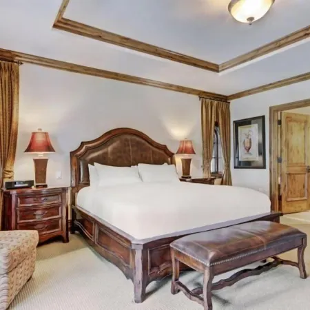 Luxury Ski-in, Ski-Out 1 Bedroom Residence in Lionshead Village at Vail Square