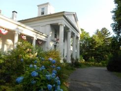 House of 1833 Bed and Breakfast
