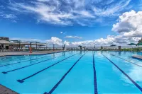 Idyllic Montgomery Condo w/ Pool & Lake View! - Balkon