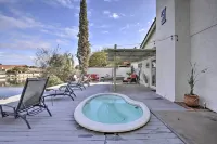 Sun Deck, Hot Tub! Lakefront Tempe House