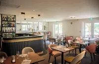 Hôtel du Parc Euromédecine Hôtels à : Juvignac