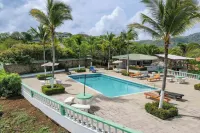 Tropical Condo with Spectacular Ocean Views, Panoramic Dining Terrace & Quick Walk to Beach - Pools