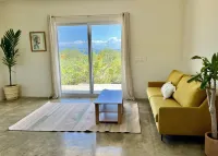 Eco living 2 bd oasis with ocean view Casa Milpa