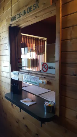 Earth Inn Motel - Jackson