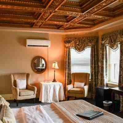 The Sayre Mansion Rooms