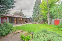 < 3 Mi to Pearl St: Home w/ Large Yard in Boulder - 3-نجوم