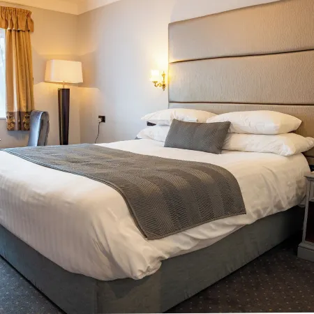 The Pear Tree Inn & Country Hotel