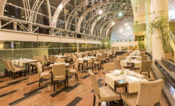 Delfines Hotel & Convention Center